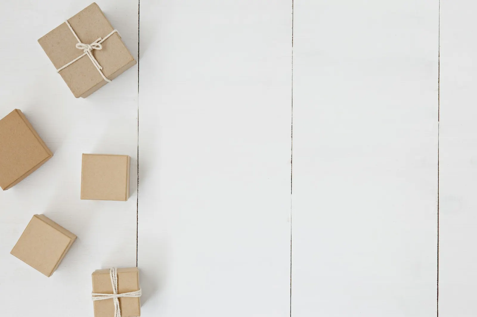 Parcels and cardboard boxes representing Amazon affiliate marketing and product reviews - ONS Infosolutions
