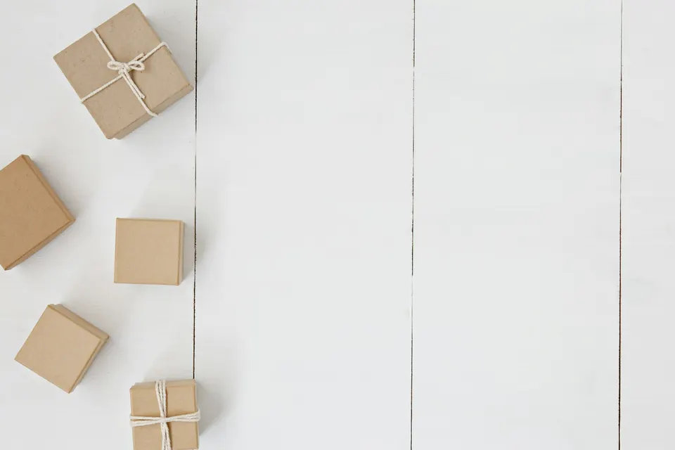 Parcels and cardboard boxes representing Amazon affiliate marketing and product reviews - ONS Infosolutions
