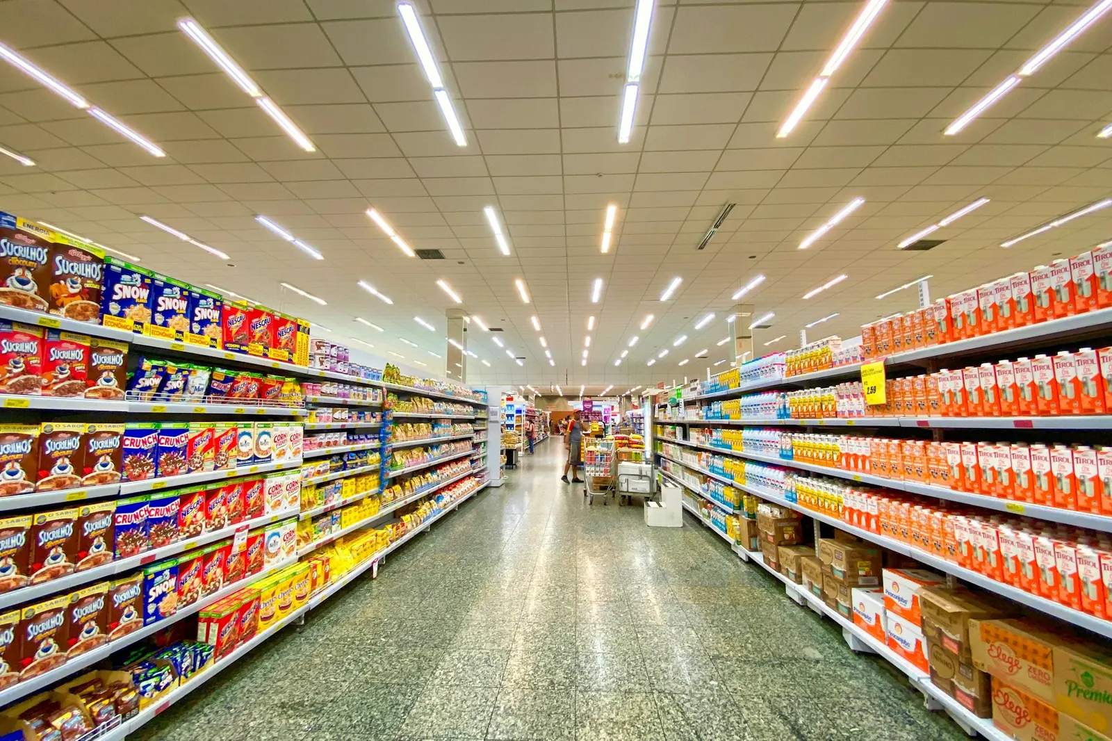 Supermarket aisle representing Walmart affiliate marketing and product guides - ONS Infosolutions